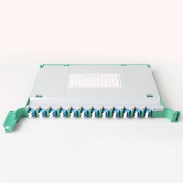 Should distribution boxes use national or industry standards 